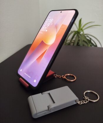 Keychain Phone Holder4
